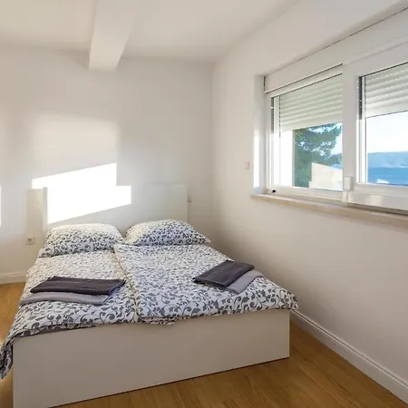 Apartment Jesenice With Sea View VI Apartman Jesenice (Split-Dalmatia)